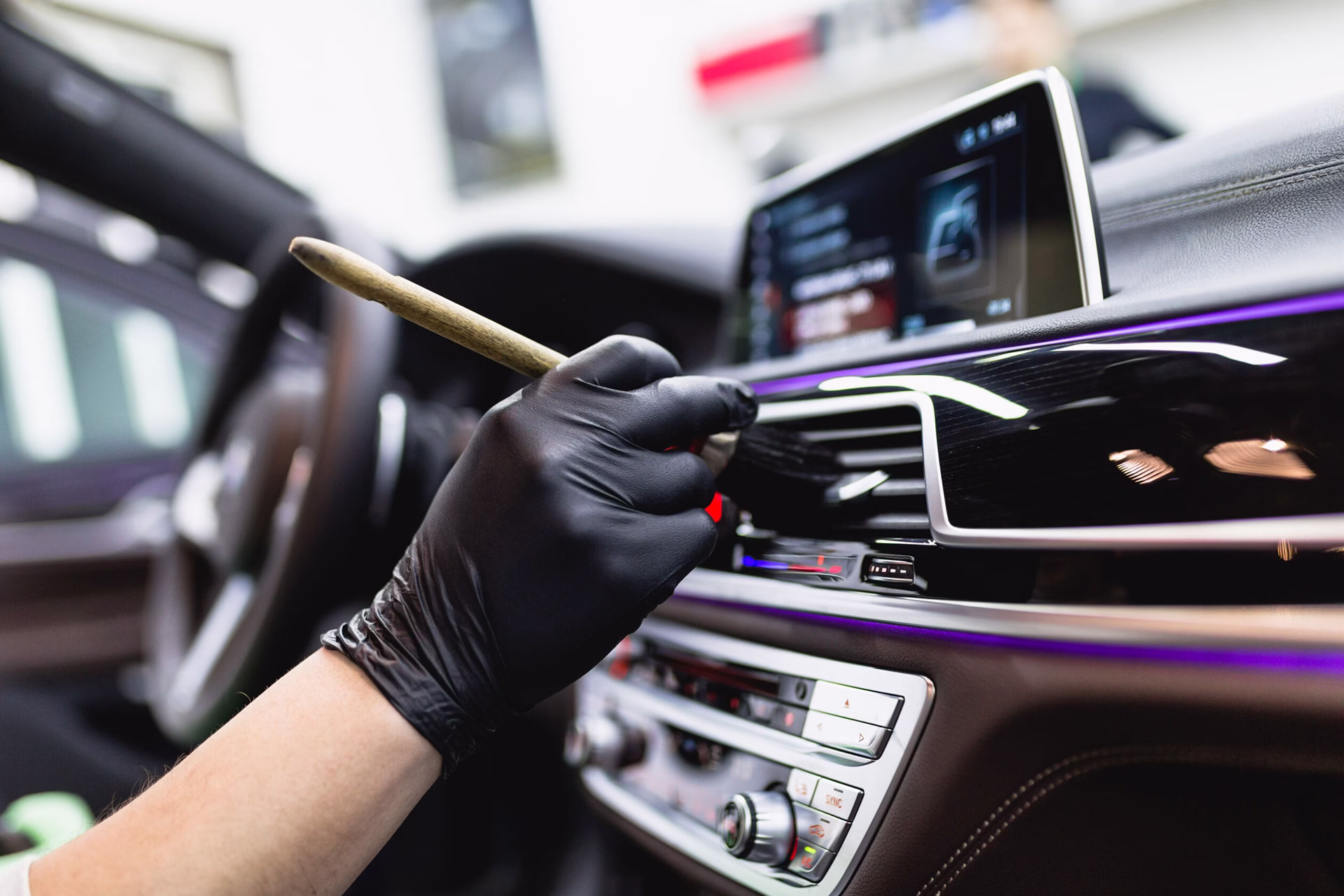 auto detailing samochodu